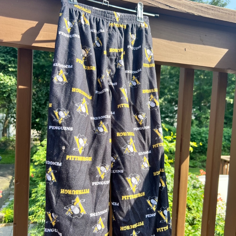 Pittsburgh Penguins Pajama Pants, Official NHL